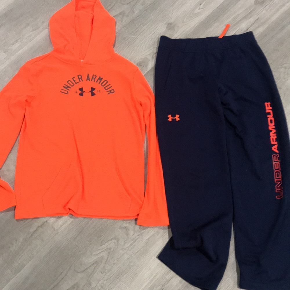 Under Armour Youth Large Bright Orange Thermal With Hood and Matching Pants